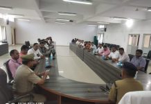 पुलिस अधीक्षक आजमगढ़ के निर्देश पर बैंक प्रतिष्ठान, कैश वैन एवं बैंक ग्राहकों की सुरक्षा के संबंध में दिए गए निर्देश