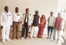 केंद्रीय मानवअधिकार सेवा संगठन इकाई चंदौली की एक मासिक बैठक माँ खंडवारी पीजी कॉलेज,चहनिया (जनपद चंदौली) के मेडिकल विभाग में सफलतापूर्वक संपन्न हुई A monthly meeting of Central Human Rights Service Organization unit Chandauli was successfully concluded in the Medical Department of Maa Khandwari PG College, Chahaniya (District Chandauli)