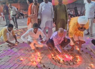 तमसा नदी के किनारे धूमधाम से मना गंगा दशहरा, वृक्षारोपण व दीपोत्सव ने भक्तिमय बनाया अवसर