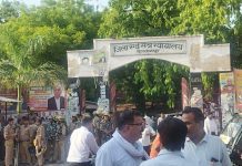 अधिवक्ताओं के आक्रोश के बीच एसपी चारु निगम की सूझबूझ आई काम, पुलिस ने कानूनी प्रक्रिया पूरी कर भेजे आरोपी जेल