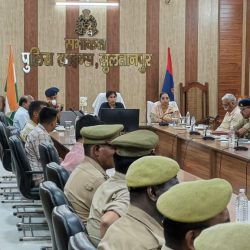 सुल्तानपुर में होमगार्ड्स भर्ती 2025 की तैयारी पूरी डीवीपीएसटी परीक्षा को लेकर पुलिस लाइन में समीक्षा बैठक