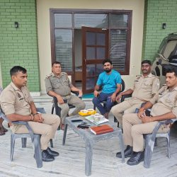 दोस्तपुर में बसपा के पिछड़ा वर्ग सम्मेलन से पहले बसपा नेता नन्हे सिंह चौहान हाउस अरेस्ट