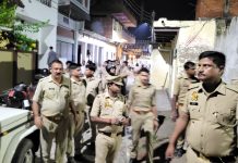 आरोपित चिकित्सक दंपति की तलाश ,माहुल में पुलिस की जबरदस्त छापेमारी