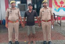 बीच बचाव करने आए युवक पर जानलेवा हमला वांछित आरोपी गिरफ्तार लाठी बरामद
