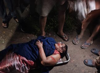 जनपद आजमगढ़ पवई थाना क्षेत्र के पवई बाजार में ही घुसकर महिला पर धारदार हथियार से जानलेवा हमला