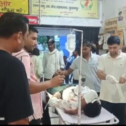 ई-रिक्शा की टक्कर से युवक गंभीर रूप से घायल