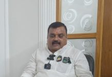 सुल्तानपुर जिले की सियासत में बढ़ी हलचल, पूर्व प्रमुख मोनू सिंह ने विधायक विनोद सिंह के खिलाफ खोला मोर्चा, बोले—2014 से न्याय की लड़ाई लड़ रहा हूं