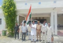 कादी पुर के भाजपा विधायक राजेश गौतम अपने निजी आवास पर जनता से किया मुलाकात