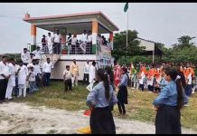 शहीद महेंद्र यादव स्मारक पर मनाया गया स्वतंत्रता दिवस, आस पास के सभी विद्यालय हुए शामिल