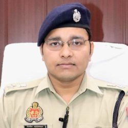 सुल्तानपुर जिले की पुलिस अधीक्षक चारू निगम का हुआ स्थांतरण ,नए एसपी बने विनीत जायसवाल, यू पी के नौ आईपीएस अफसरों के तबादले