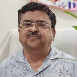 सुल्तानपुर जिले के सुप्रसिद्ध फिजिशियन एवं हृदय रोग विशेषज्ञ कार्डियोलॉजिस्ट डॉ. के. त्रिपाठी के निधन से चिकित्सा जगत में शोक