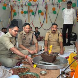 पुलिस अधीक्षक विनीत जायसवाल ने रिजर्व पुलिस लाइन, सुलतानपुर में विधि-विधानपूर्वक भगवान विश्वकर्मा जी की पूजा-अर्चना सम्पन्न