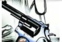 लोकशांति के मद्देनजर जिलाधिकारी न्यायालय ने शस्त्र लाइसेंसों के खिलाफ किया बड़ी कार्यवाही