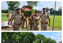 आरक्षी संदीप कुमार के असामयिक निधन पर पुलिस लाइन, अम्बेडकरनगर में गार्द द्वारा शोक सलामी दी गई