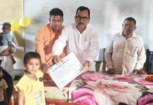 जलालपुर में पोषण अभियान के तहत स्वस्थ बालक-बालिका स्पर्धा आयोजित, स्वस्थ बच्चों को किया गया सम्मानित