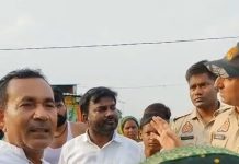 गौशाला पर न्यूज कवरेज करने गए पत्रकारों से ग्राम प्रधान ने किया हाथापाई , माइक व मोबाइल छीनने का किया प्रयास