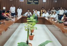 बीसी सखियों की समस्याओं को लेकर डीएम सख्त, शीघ्र समाधान के दिए निर्देश