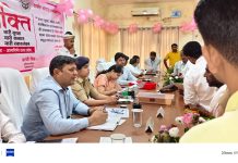आलापुर तहसील सभागार में आयोजित समाधान दिवस में डीएम ईशा प्रिया ने सुनीं जनसमस्याएं, अधिकारियों को समयबद्ध निस्तारण के निर्देश