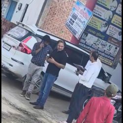 प्रशासन की सख्त कार्रवाई: अखंड नगर में अवैध और संदिग्ध अस्पतालों पर चला चाबुक, दिए गए दस्तावेज दिखाने के निर्देश
