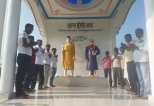 बुद्ध विहार बनगवांडीह में धूमधाम से मनाया गया धम्मचक्र प्रवर्तन दिवस, बाबा साहेब के विचारों को किया गया याद